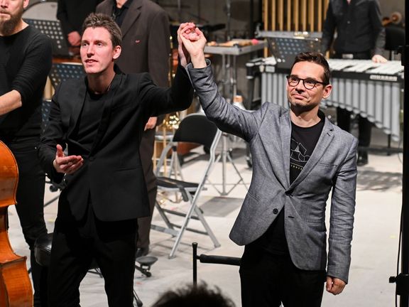 Dirigent Julien Leroy a skladatel Miroslav Srnka.