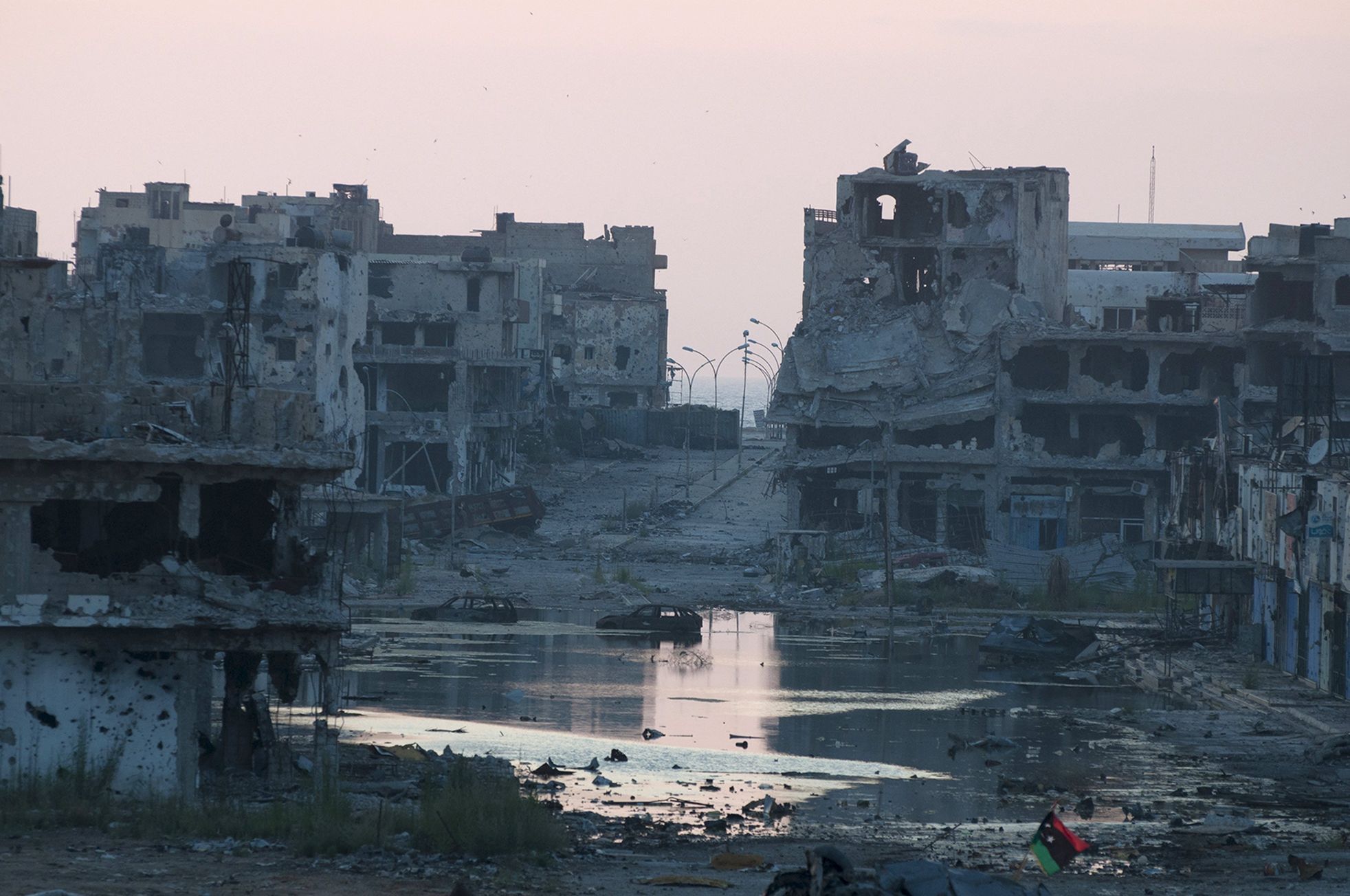 Zničené domy z bojů v Benghází.