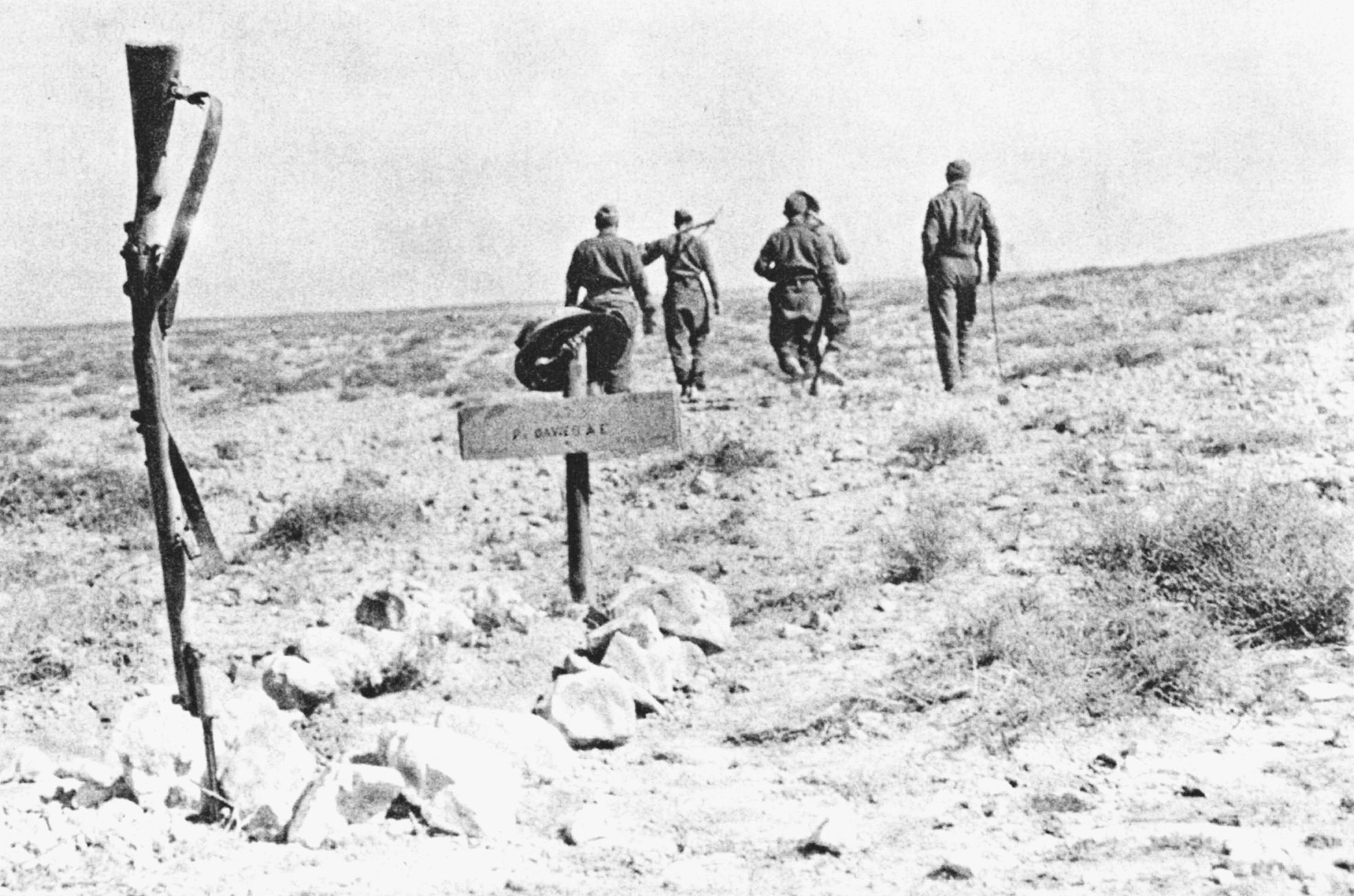 Jednorázové užití / Fotogalerie / České "pouštní krysy" pomohly ubránit Tobruk. Před 80 lety začala jejich cesta peklem