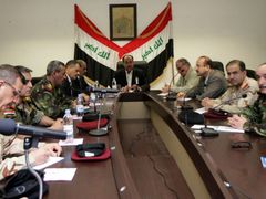 Málikí jedná v Basře s armádními veliteli