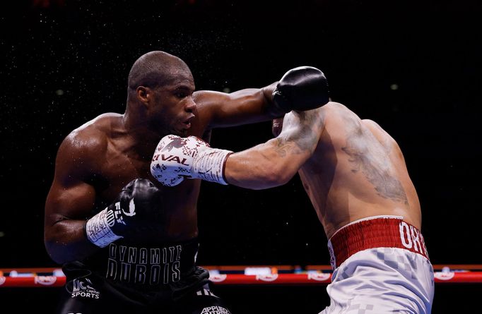 Olexander Usyk versus Daniel Dubois