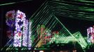 A view shows the Medellin river lighted up with Christmas decorations, in Medellin December 2, 2012. REUTERS / Albeiro Lopera (COLOMBIA - Tags: SOCIETY ANNIVERSARY) Published: Pro. 3, 2012, 3:34 dop.