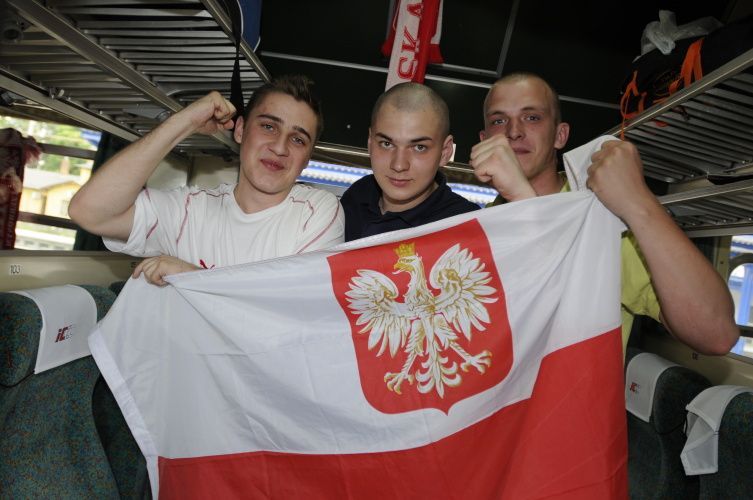 Poláci jedou na fotbal