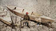 Edoardo Delille a Giulia Piermartiriová (Itálie): Africké blues (pohledy do budoucnosti poznamenané klimatickou změnou). Finalisté v kategorii Kreativní fotografie. Ukázka ze série snímků.