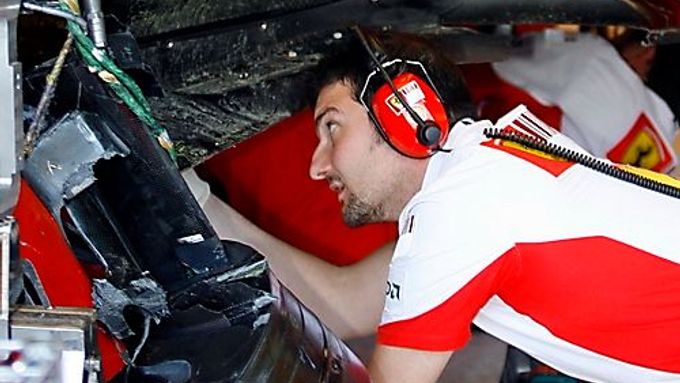 Trest za vynesení tajných materiálů Ferrari? FIA mlčí.