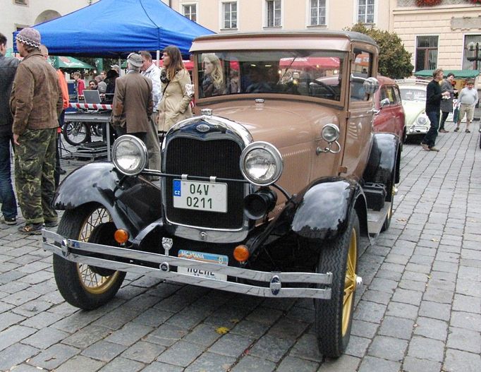 Ford A. Model z roku 1927 vyráběný detroitskou firmou Ford Motor Company. Údajně jde o první automobil s bezpečnostním čelním sklem a první Ford, který měl klasické pedály a řadicí páku.