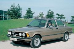 BMW 3 slaví výročí 40 let a podstupuje modernizaci