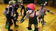 Prague City Roller Derby vzniklo před třemi lety na popud jedné z dcer současného trenéra týmu Jiřího Máčela, který i přes své letité zkušenosti s trénováním basketbalu, hokeje a in-line bruslí se musel tento od začátku výhradně ženský sport učit společně se svými svěřenkyněmi. Přiznává ale, že se mu agresivně lascivní vyznění derby z počátku vůbec nelíbilo.