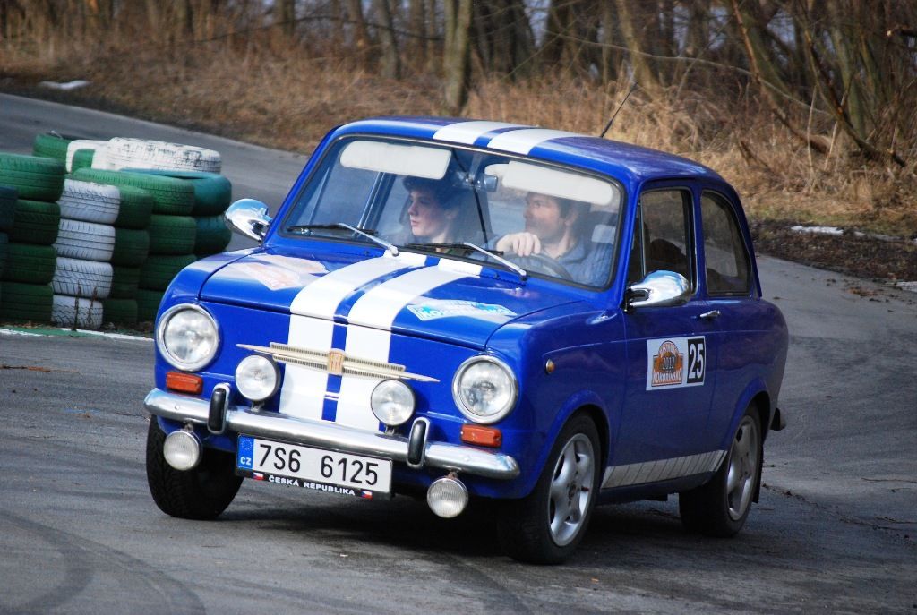 Zimní veteránská rally na Kokořínsku