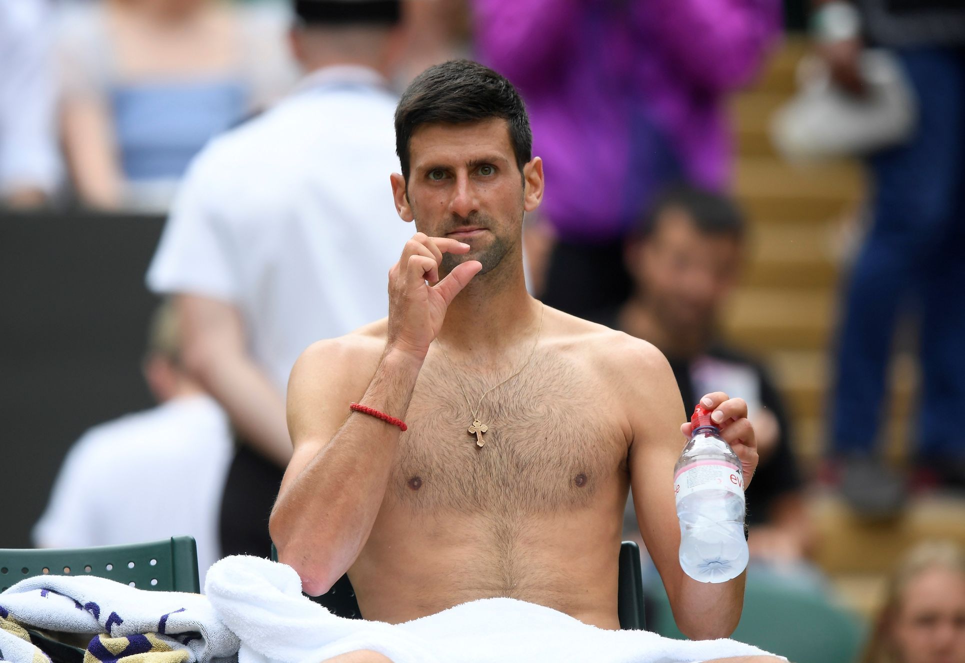 Novak Djokovič ve čtvrtfinále Wimbledonu 2019