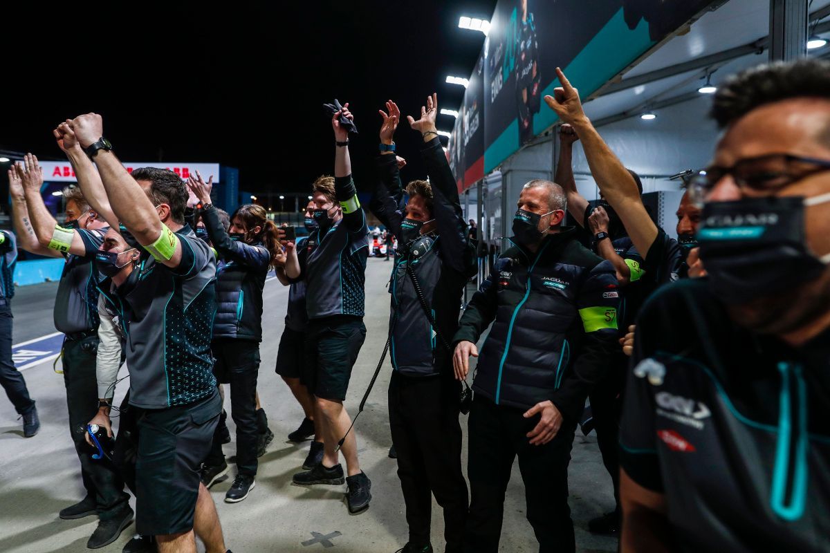 Formule E v Rijádu 2021: radost týmu Jaguar