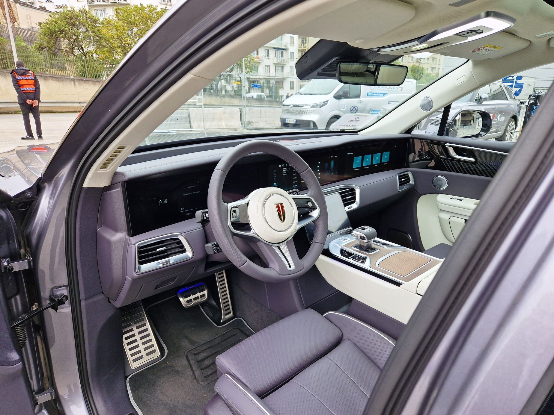 Hongqi testovací jízdy