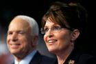 McCain zvolil viceprezidentku, Amerika je zmatena