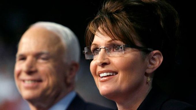 Srpen 2008 a hvězdná hodina Sarah Palinové. John McCain oznámil, že se stává republikánskou kandidátkou na viceprezidenta