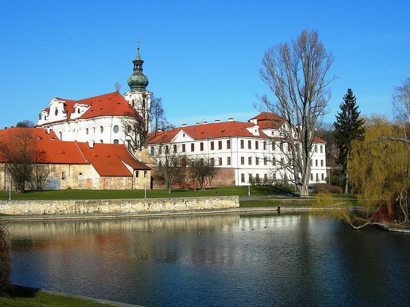 Víkend otevřených zahrad 9. &#8211; 10.6. 2012 - Břevnovský klášter