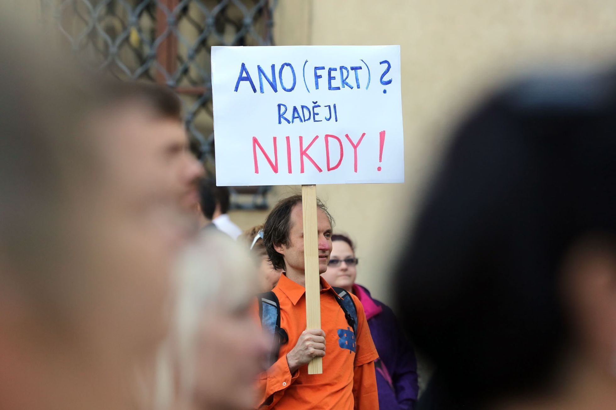 Demonstrace proti Babišovi