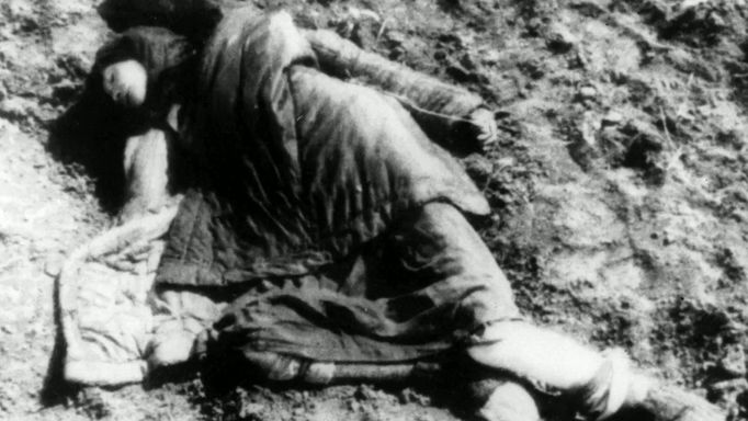 Stalinův Holodomor na Ukrajině v 30 letech 20. století stál životy 10 miliónů lidí.