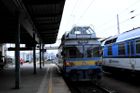 Vlak na Táborsku při odjezdu zachytil muže, na místě zemřel