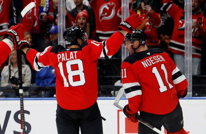 Ondřej Palát v utkání New Jersey - Buffalo