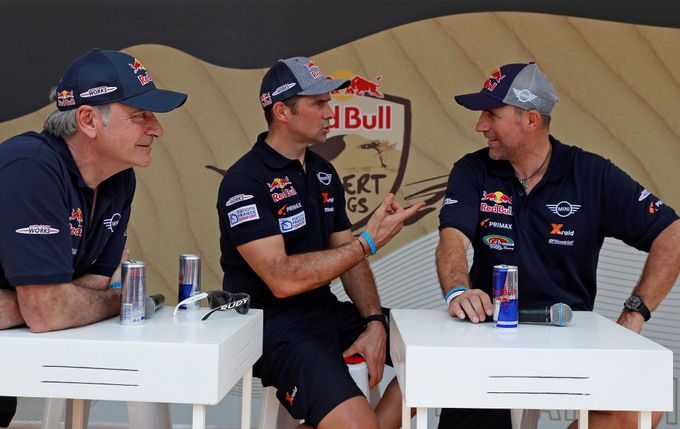 Rallye Dakar 2019: Carlos Sainz, Stéphane Peterhansel a Cyril Després