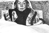 Čtrnáctý dalajlama, celým jménem Džampal Ngawang Lozang Ješe Tändzin Gjamccho, byl korunován v necelých pěti letech v roce 1940. Podle tibetské tradice je dalajlama "vyvoleným", který se už po staletí převtěluje. Tändzina objevila skupina mnichů jako čtrnácté takové převtělení.