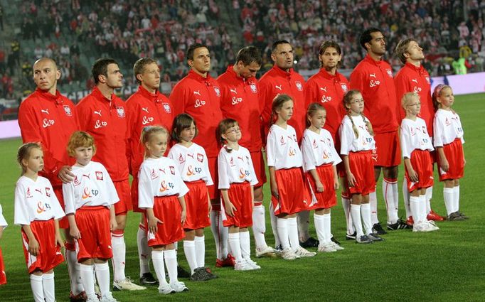 Základní sestava polského týmu (horní řada). Mladé fotbalistky (dolní řada) budou možná reprezentovat až za několik let.