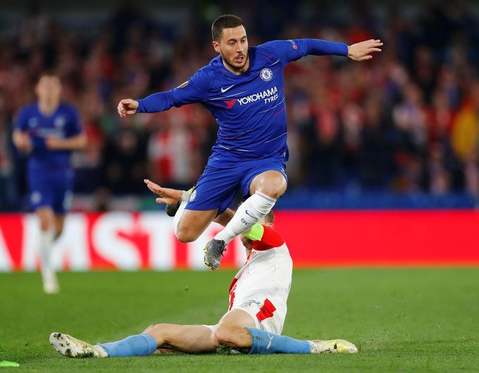 fotbal, odveta čtvrtfinále Evropské ligy, Chelsea - Slavia, Eden Hazard a Tomáš Souček