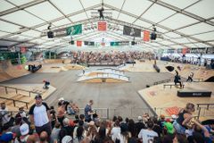 Skateboardový Mystic Cup v Praze vyhráli Caro a Maričevová