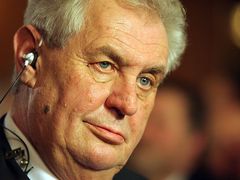 Miloš Zeman při oslavách svého vítězství v prezidentských volbách.