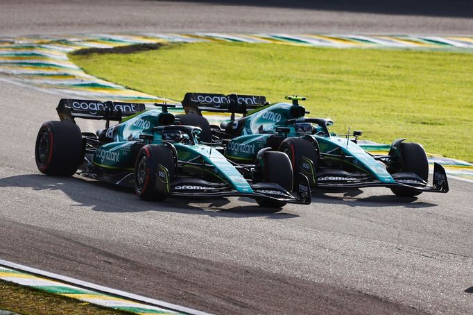 Lance Stroll a Sebastian Vettel v Aston Martinu ve VC Brazílie F1 2022