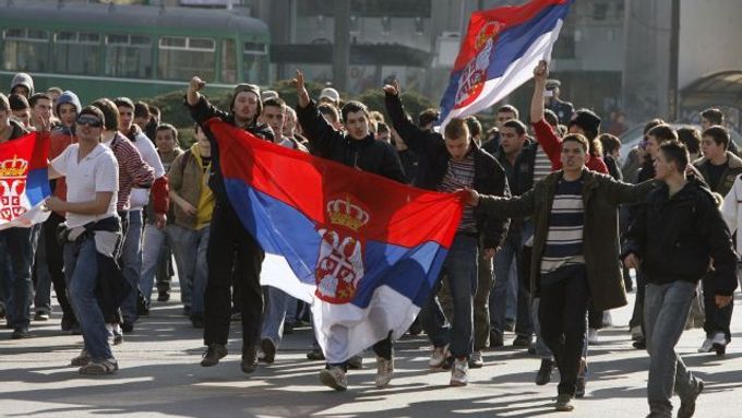 Demonstrace proti nezávislosti Kosova v Bělehradě.