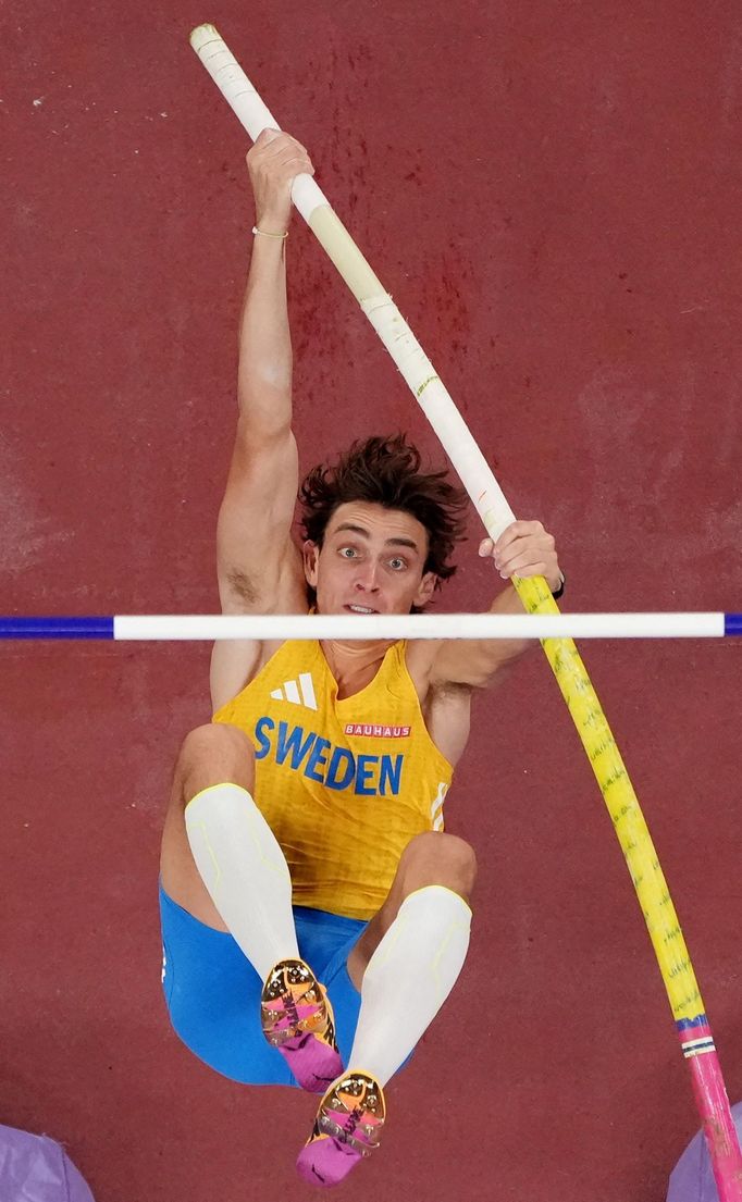 Švédský tyčkař Armand Duplantis a jeho rekord při MS v atletice 2025 v Tokiu