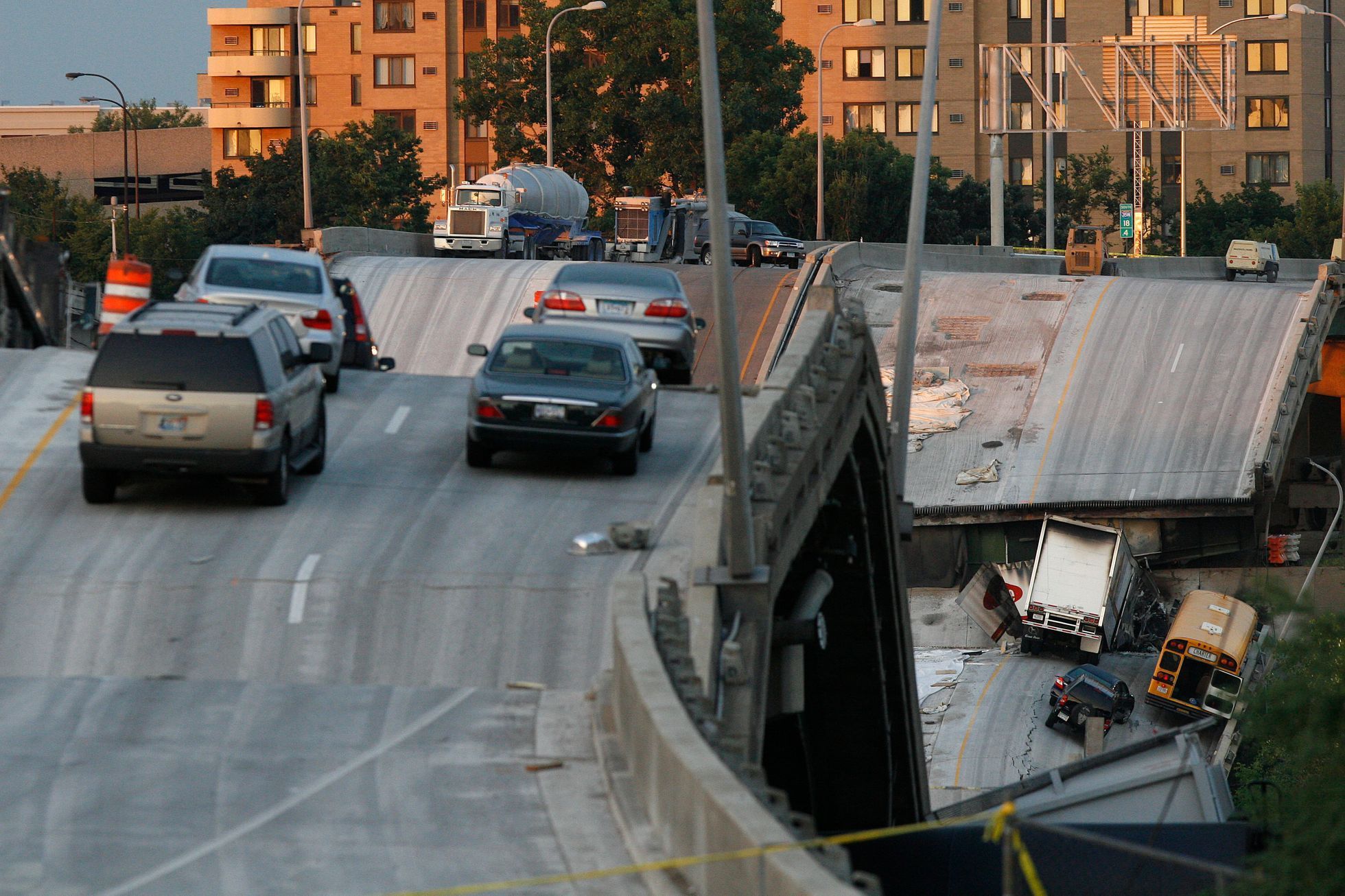 19_Foto_I-35 W Bridge, Minneapolis, August 1, 2007