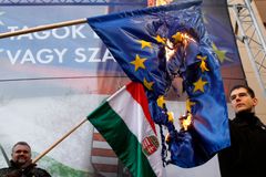 Radikální Jobbik chce referendum o setrvání Maďarska v unii