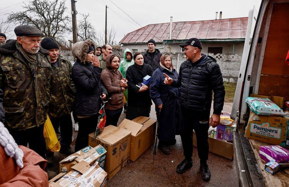 Rozdávání humanitární pomoci v Černihivu.