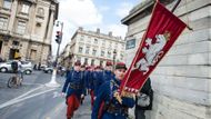 Památku na předky uctili ve Francii slavnostním pochodem novodobí čs. legionáři. I takhle lze v cizině připomínat legionářské tradice.