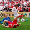 Euro 2016, Maďarsko-Island: Birkir Saevarsson si dává vlastní gól na 1:1