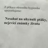 Cedule, zákazy, příkazy, nápisy