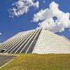 Oscar Niemeyer - Brasília - Cláudio Santoro National Theater