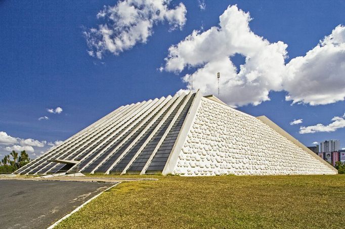 Národní divadlo v metropoli Brazílie