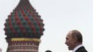 Russian President Vladimir Putin makes a speech during the Victory Parade on Moscow's Red Square May 9, 2012. Russia celebrates the 67th anniversary of the victory over Nazi Germany on Wednesday. REUTERS/Sergei Karpukhin (RUSSIA - Tags: POLITICS ANNIVERSARY SOCIETY) Published: Kvě. 9, 2012, 9:20 dop.