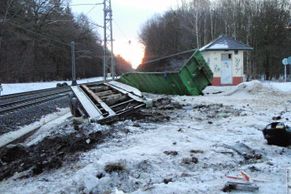 Na Mohelnicku došlo ke srážce vlaku s popelářským vozem