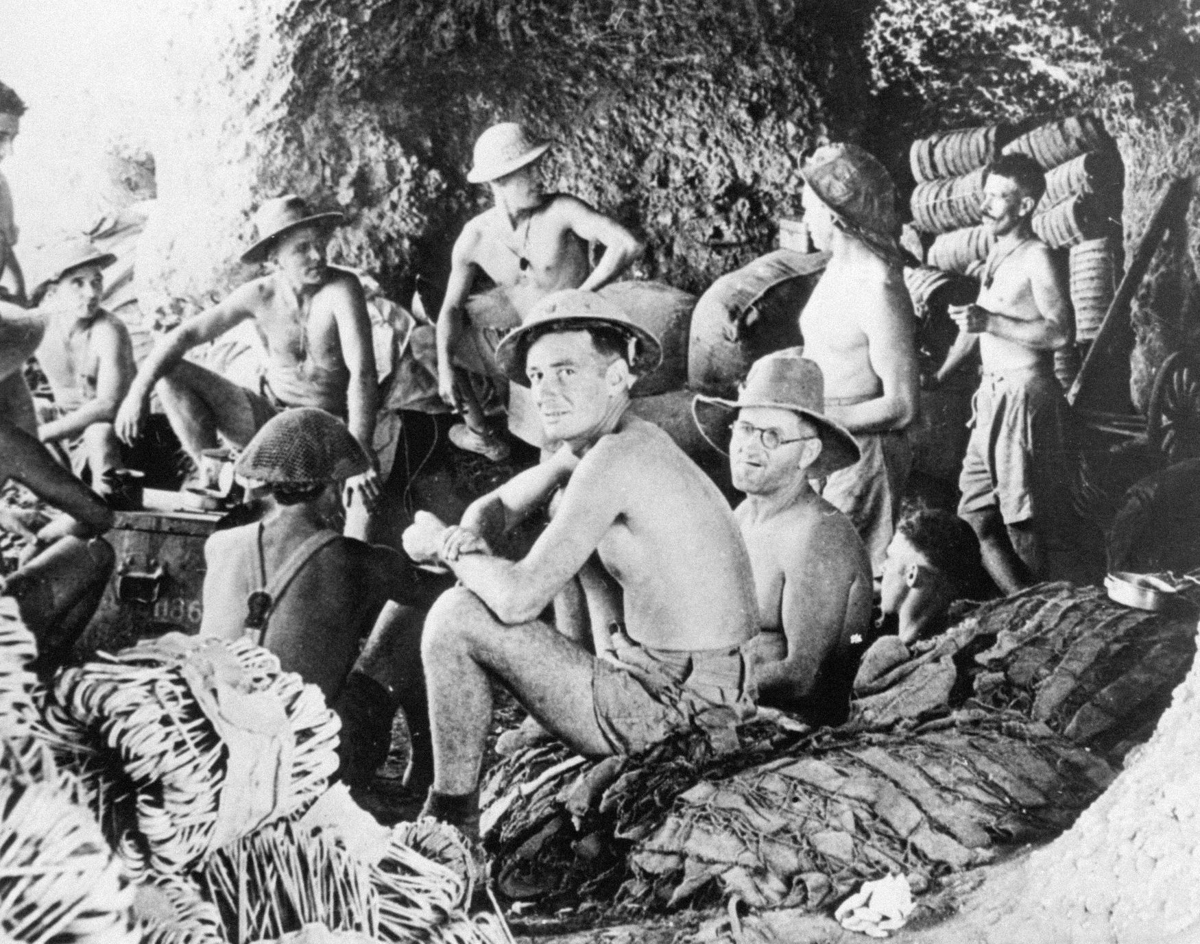 Jednorázové užití / Fotogalerie / České "pouštní krysy" pomohly ubránit Tobruk. Před 80 lety začala jejich cesta peklem