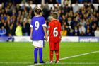 OBRAZEM 96! Na Evertonu uctili oběti tragédie z Hillsborough