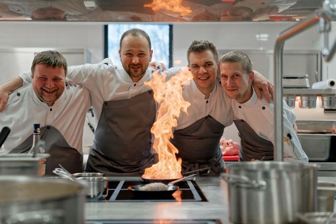 Pavel Veltruský,Restaurace Signature, Popůvky u Brna