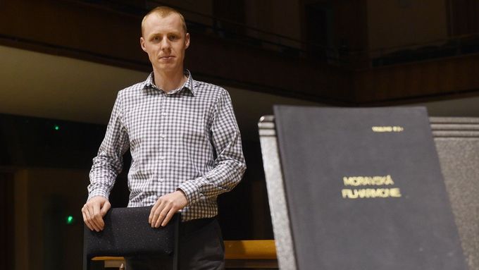 Manažer a tubista Jonáš Harman vede Moravskou filharmonii Olomouc od roku 2018.