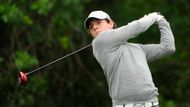 Světová jednička Rory McIlroy to na začátku nové sezony nemá jednoduché. Vyměnil za velké peníze dodavatele výbavy a přestalo se mu dařit. Fanoušci od něho čekají další úspěchy, ale zatím je to pravý opak. Na Floridu na turnaj Honda Classic přijel dokonce jako obhájce trofeje, a tak tlak na jeho osobu byl ještě větší.