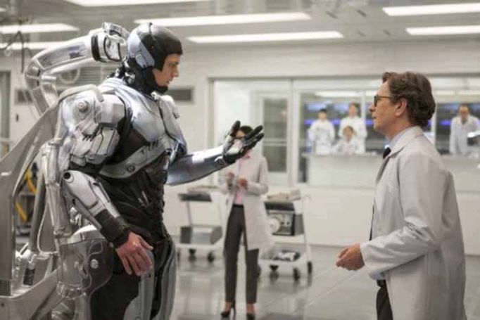 Robocop 2014 -  Gary Oldman, Joel Kinnaman