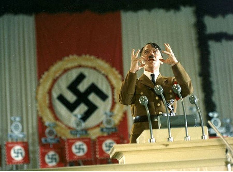 Hitler - Dny zrady