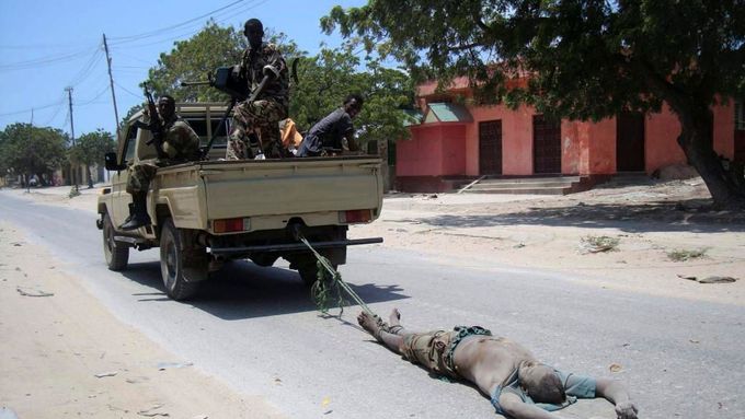 Útoky na budovy státní moci nejsou v Somálsku ojedinělé, ani ne před měsícem se útočilo na parlament